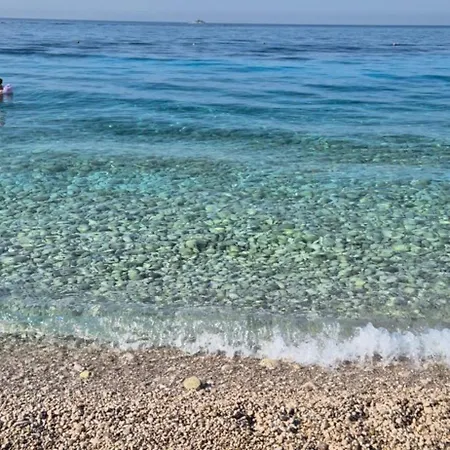 Drymadhes Lejlighed Gjilek